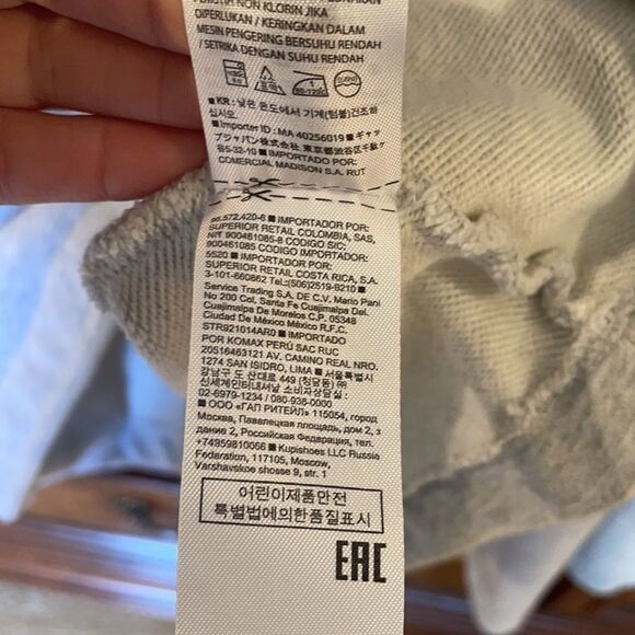 Banana Republic grey sweatshirt with bell sleeves - Picture 11 of 13